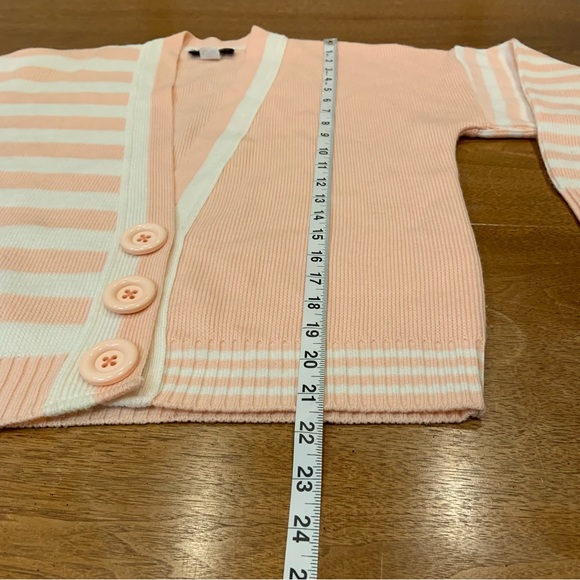 Vintage 1980s Maura pink and white cardigan with color blocking and stripes - Picture 5 of 7